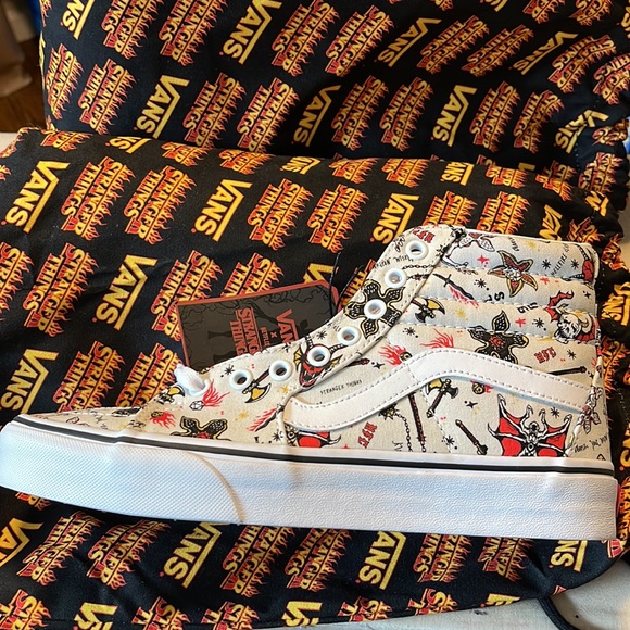 Stranger thing vans.Slip on vans 10 men and the high tops 8 men or 9 1/2 women. main image 5